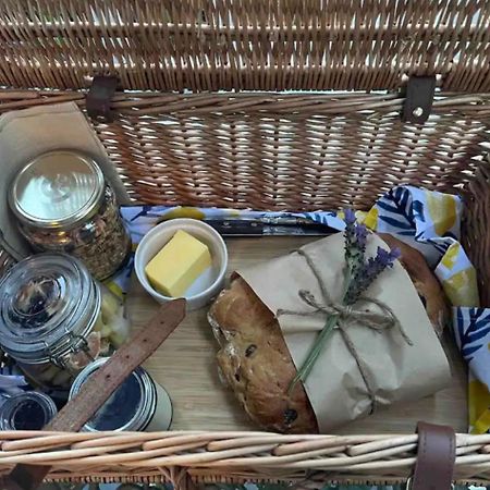 Wattle Creek Studio With Breakfast Basket Amberley Eksteriør bilde